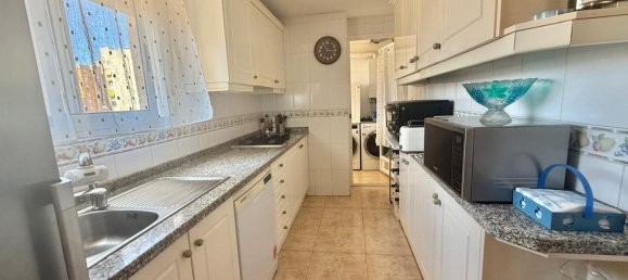 Apartamento de 3 dormitorios en Alicante, Spain No. 170585 10
