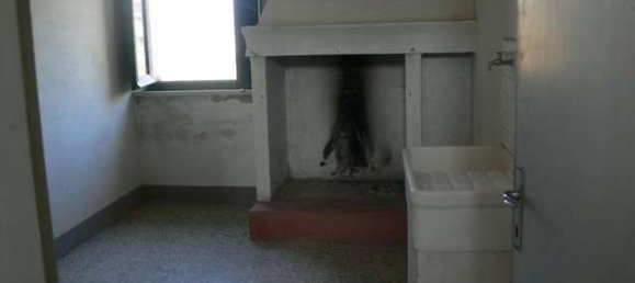 Studio in Castelleone di Suasa, Italy No. 83168 14