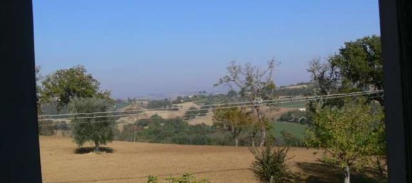 Studio in Castelleone di Suasa, Italy No. 83168 9