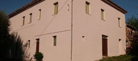 Studio in Castelleone di Suasa, Italy No. 83168 4