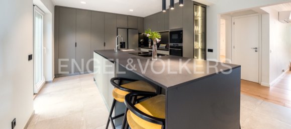 4 Schlafzimmer Haus in Cascais, Portugal, Nr. 54130 9