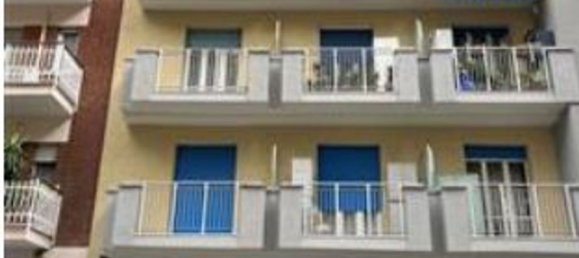 3 rooms Apartment in Turin, Italy No. 50563 5