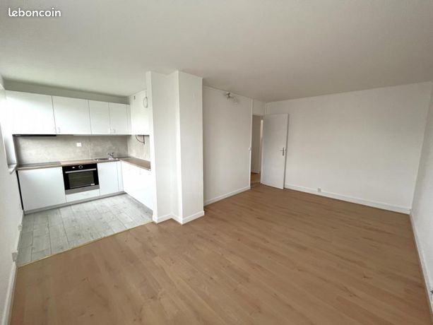 3 chambres Appartement à Bagnolet, France No. 312408