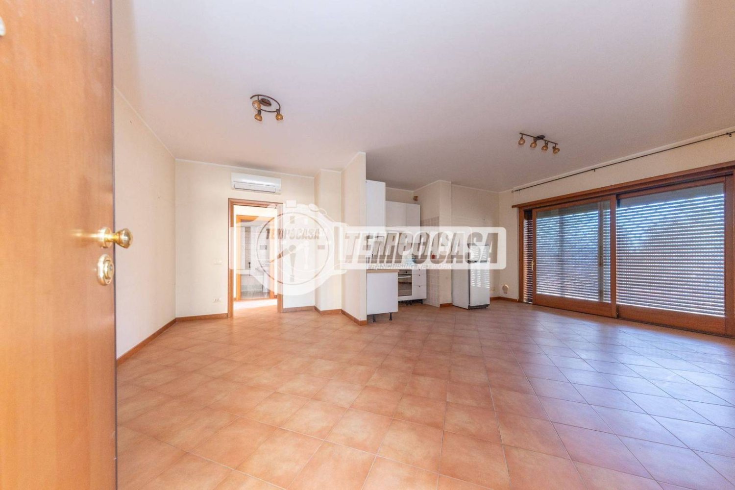 Apartamento de 1 dormitorio en Fiumicino, Italy No. 370328