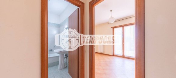 Apartamento de 1 dormitorio en Fiumicino, Italy No. 370328 10