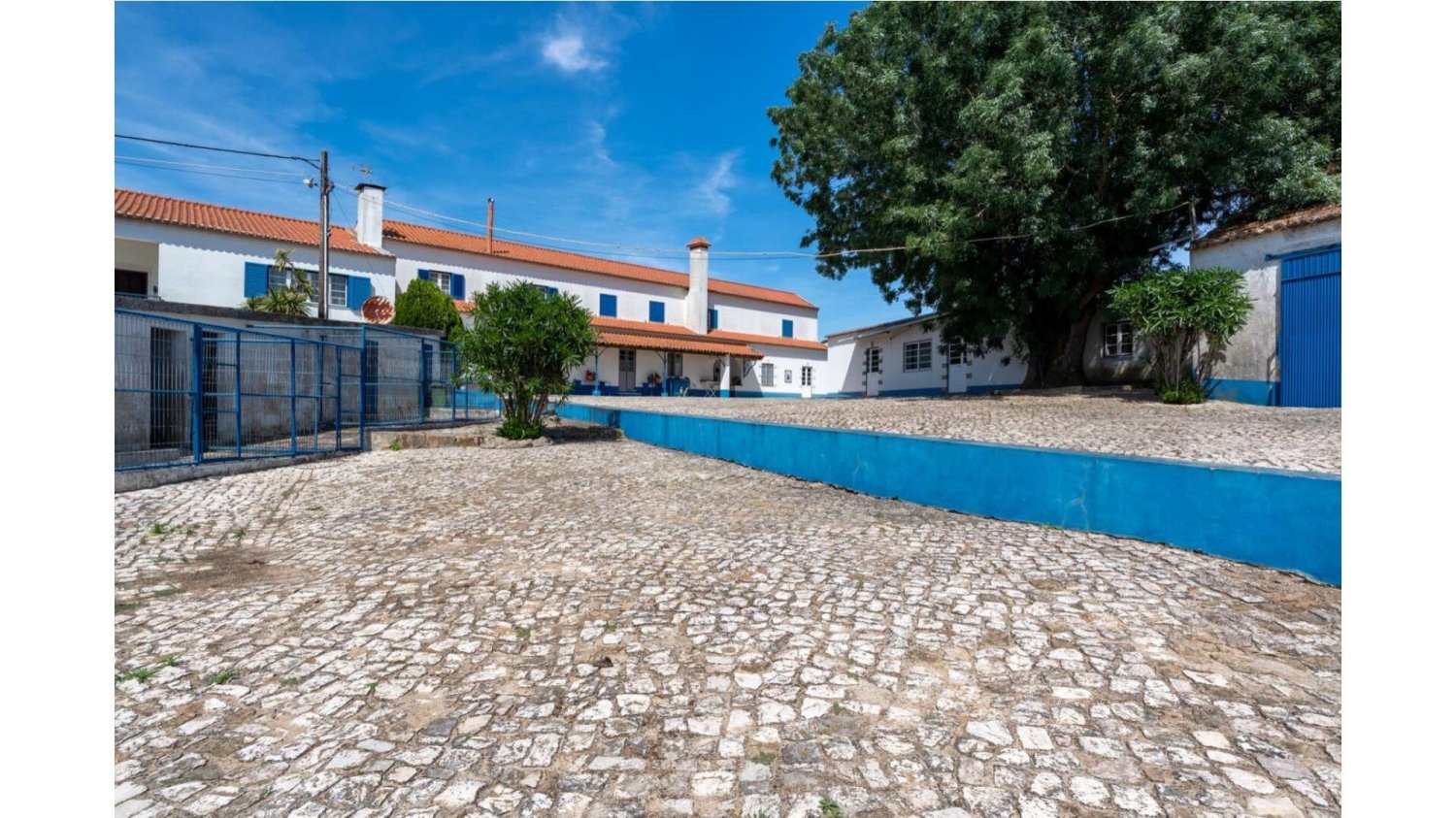 13 bedrooms Castles in Sintra, Portugal No. 120303
