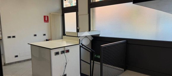 69m² Commercial property in Bologna, Italy No. 102689 7