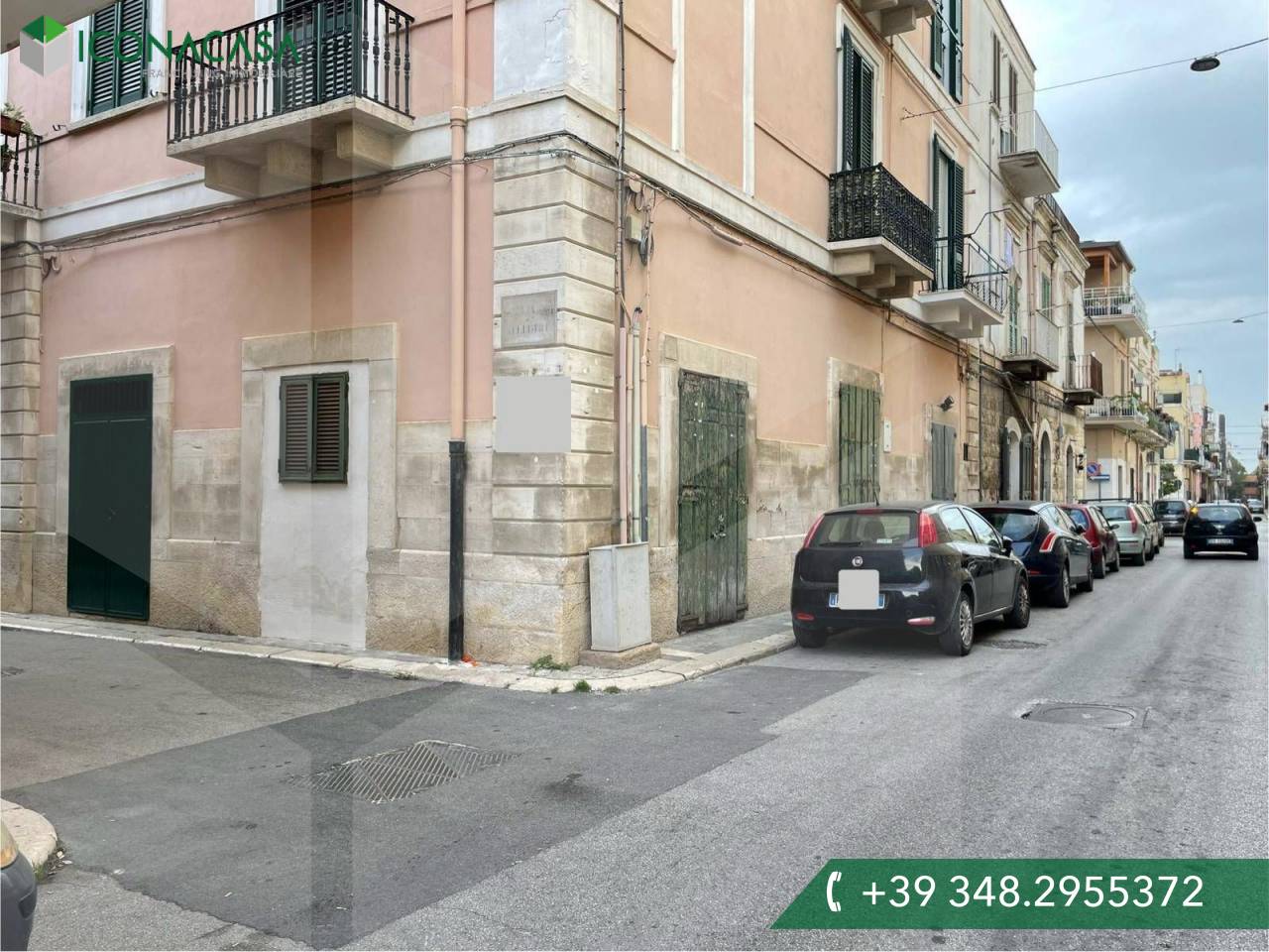 2 rooms Commercial property in Corato, Italy No. 22643