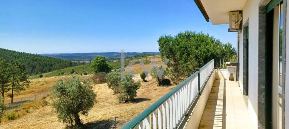 Дом с 4 спальнями в Томар, Португалия № 156519 32