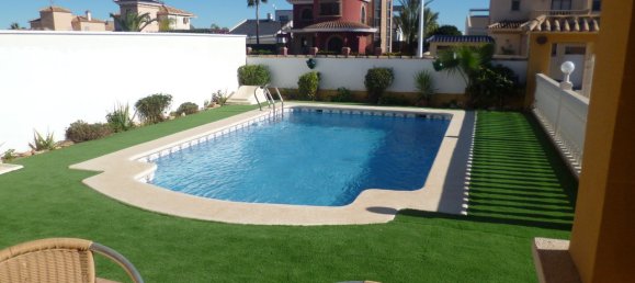 4 bedrooms Villa in La Zenia, Spain No. 10247 2