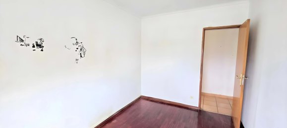 3 rooms Apartment in Loures, Portugal No. 86003 8