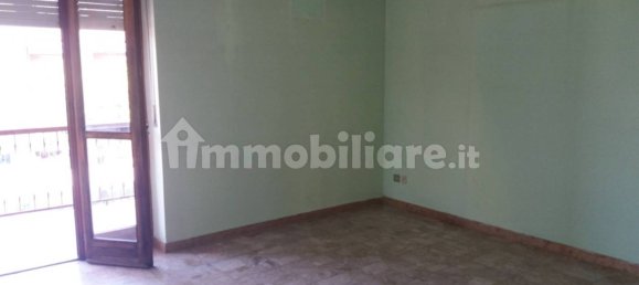 Apartamento de 2 dormitorios en Alba, Italy No. 262613 3