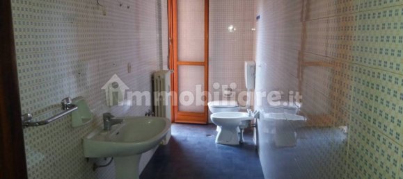 Apartamento de 2 dormitorios en Alba, Italy No. 262613 12