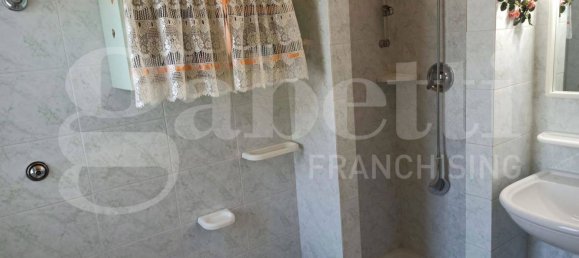 Villa de 3 dormitorios en Catanzaro, Italy No. 285981 4