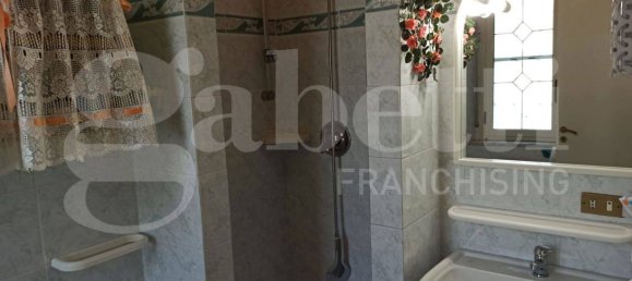 Villa de 3 dormitorios en Catanzaro, Italy No. 285981 5