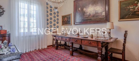 7 bedrooms Apartment in Genoa, Italy No. 64925 9