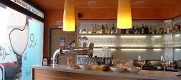 Gewerbliche Immobilie in Lucca, Italy 210m², Nr. 25703 5