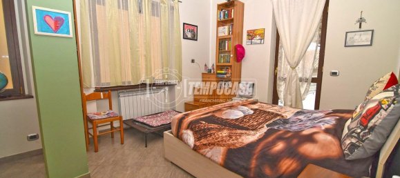 Дом с 6 комнатами в Риваросса, Италия № 149364 16