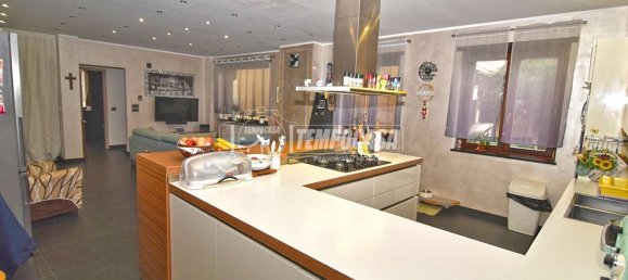 Дом с 6 комнатами в Риваросса, Италия № 149364 5