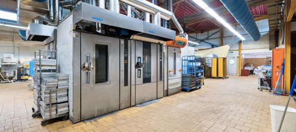 686m² Commercial property in Kleve, Germany No. 245763 2