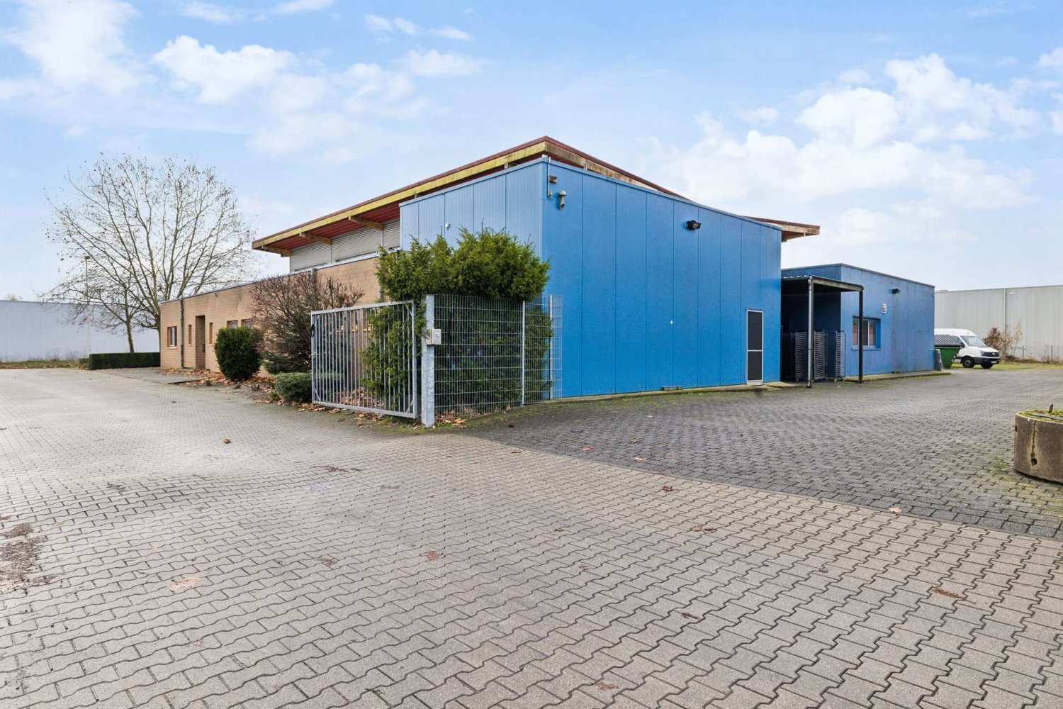 686m² Commercial property in Kleve, Germany No. 245763