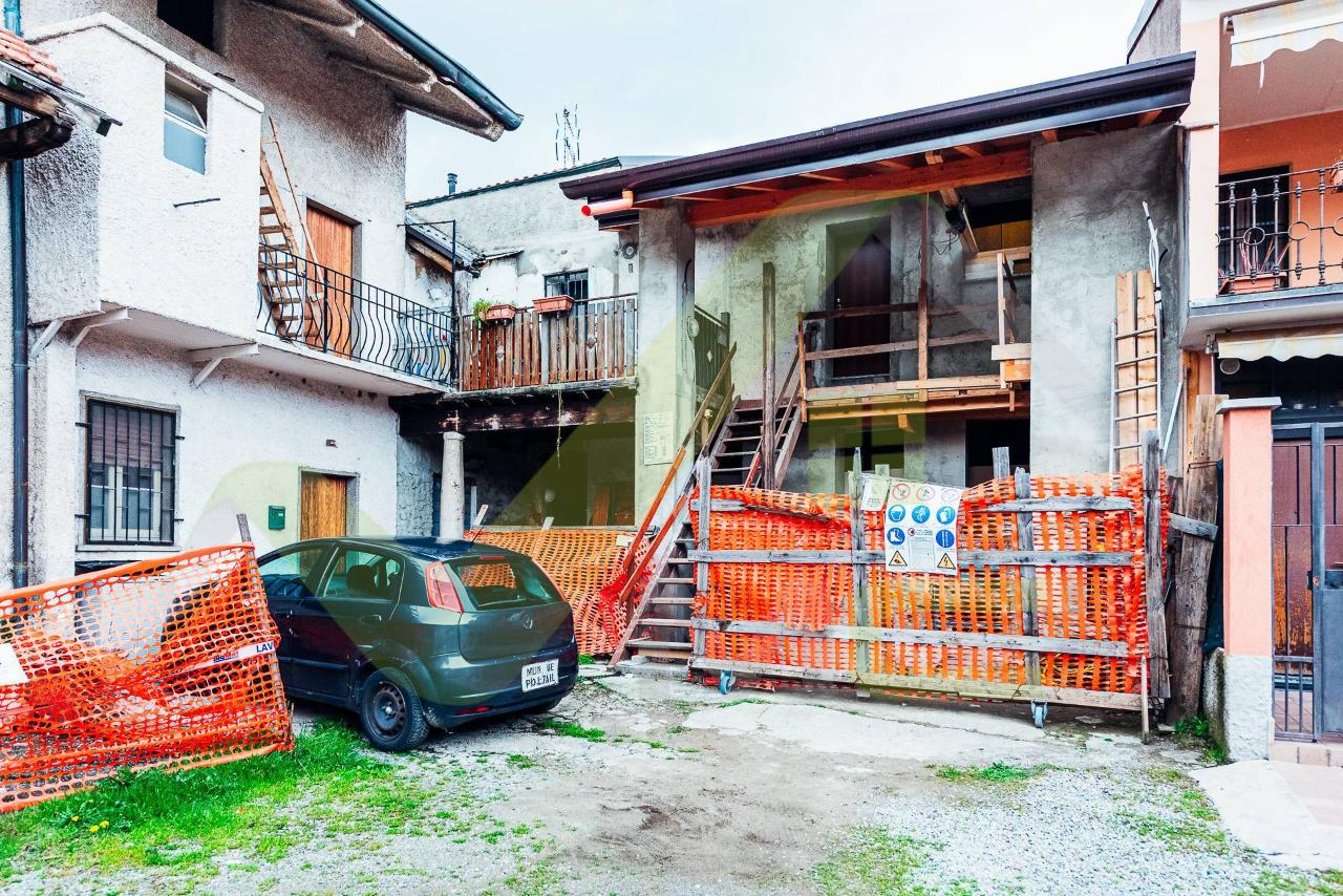 3-salle Appartement à Grezzago, Italy No. 41666