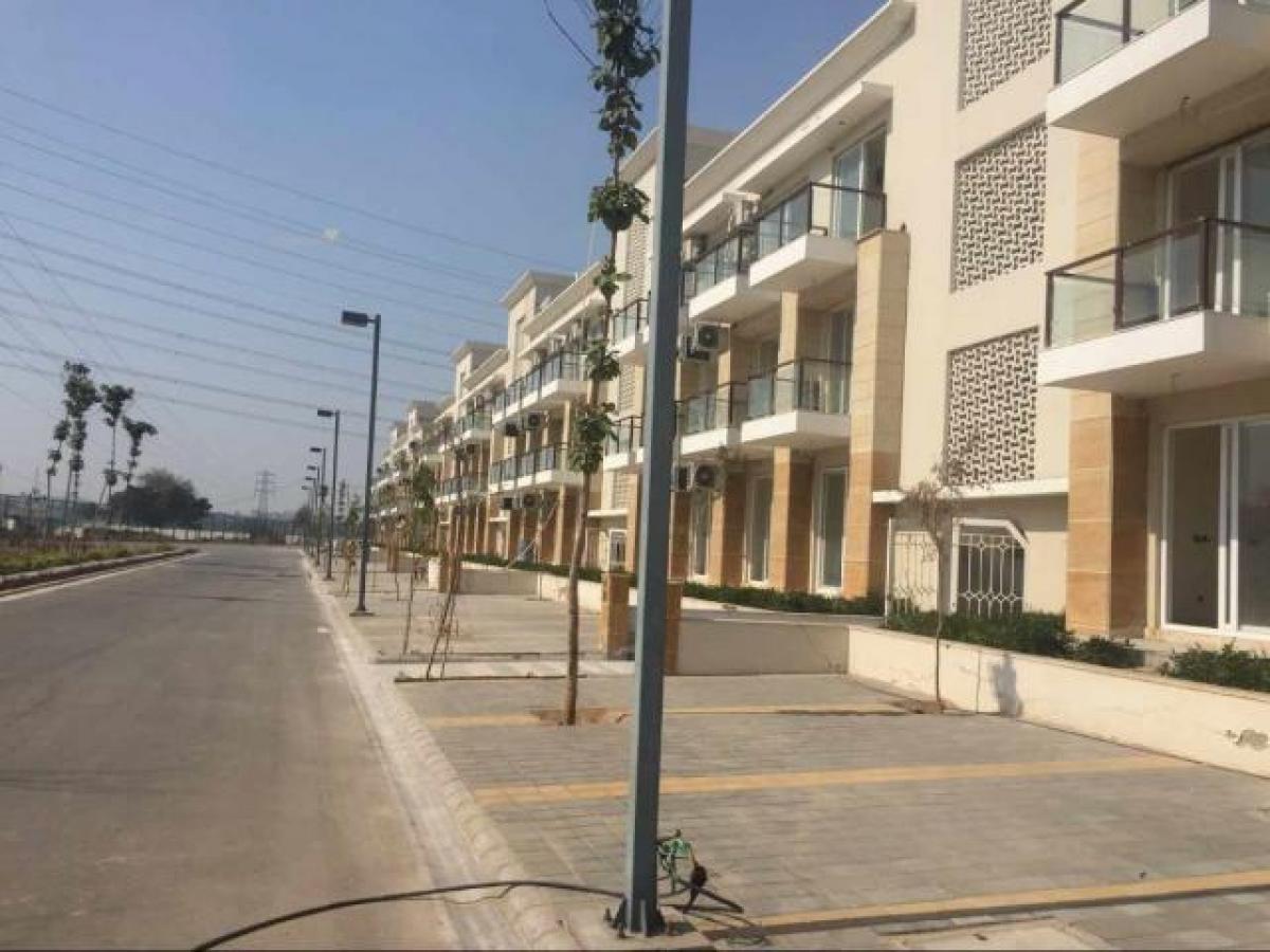 Casa T3 em Gurgaon, India N.º 23399