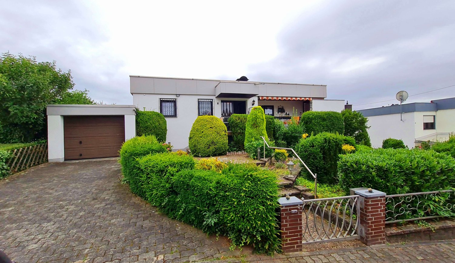 4 bedrooms House in Neuwied, Germany No. 243249