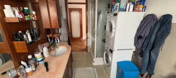 Apartamento de 2 dormitorios en San Vito di Leguzzano, Italy No. 365948 7