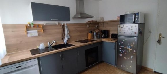 2 bedrooms House in Seine-Maritime, France No. 294361 2