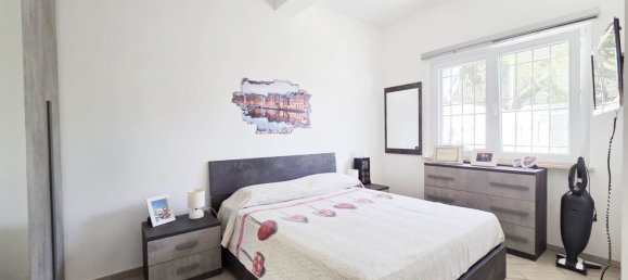 Casa de 3 dormitorios en Pomezia, Italy No. 356453 18