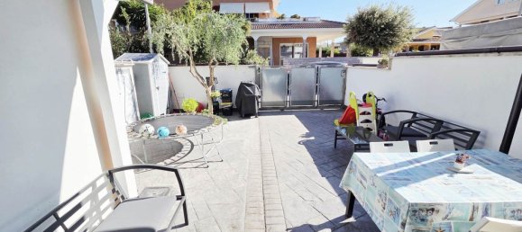 Casa de 3 dormitorios en Pomezia, Italy No. 356453 2