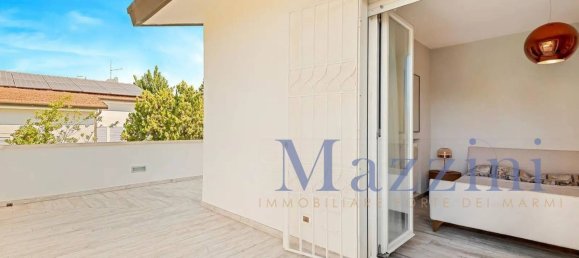 10 rooms Villa in Forte dei Marmi, Italy No. 284338 23