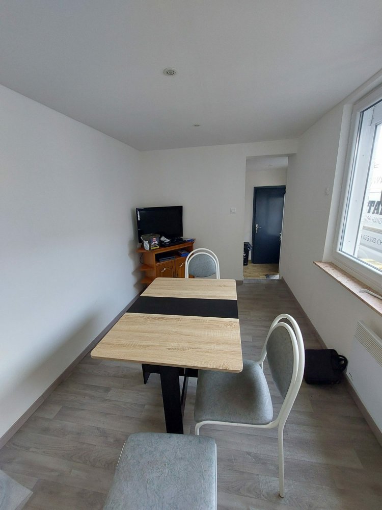 1 غرف نوم بناية في Aulnoye-Aymeries, France رقم 94680