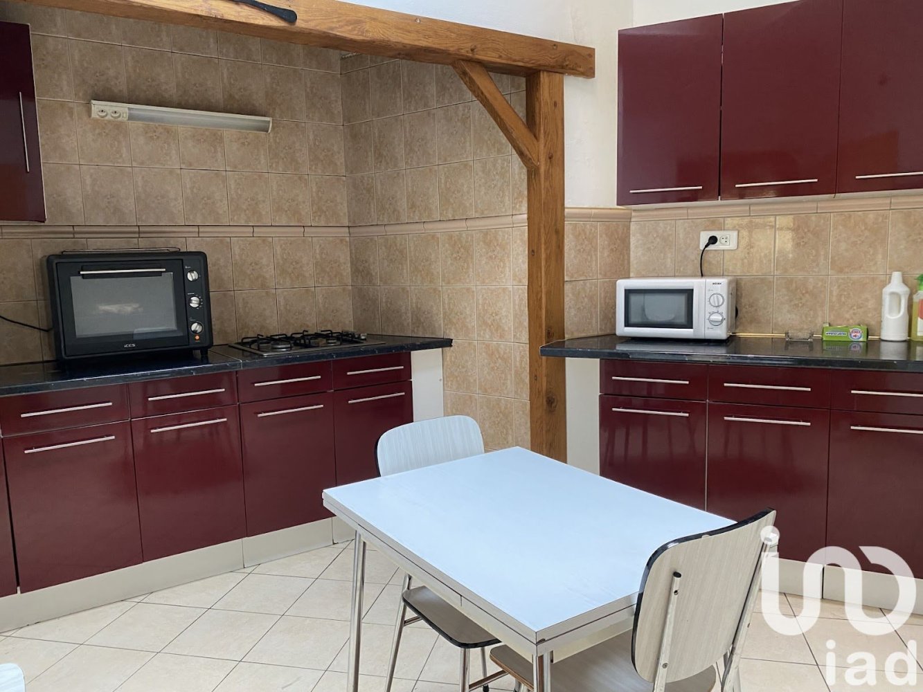 Casa de 3 dormitorios en Montherme, France No. 252166