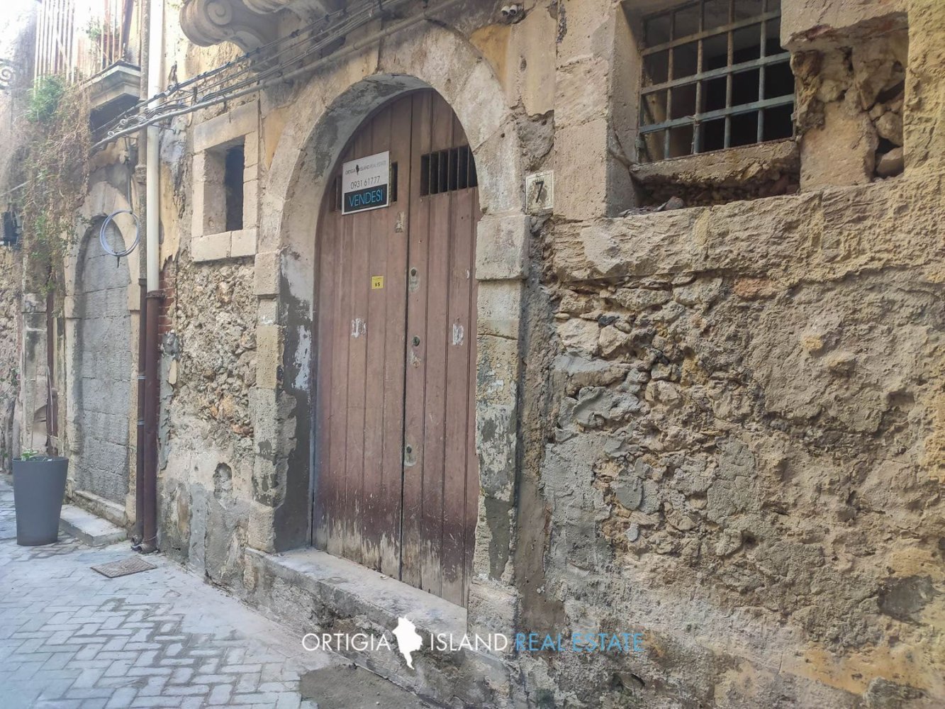 2غرفة عقار تجاري في Syracuse, Italy رقم 247468