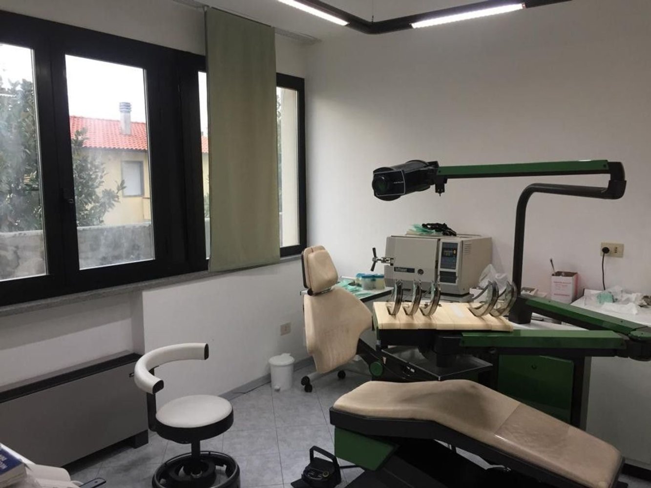 Büro in Castagneto Carducci, Italy 85m², Nr. 344466