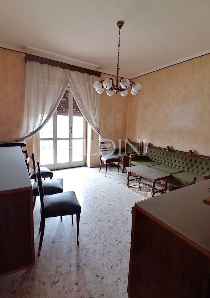 3غرفة شقة في Catania, Italy رقم 260963