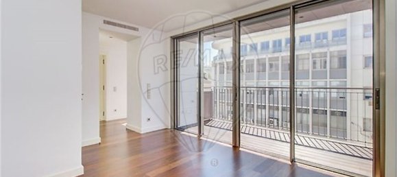 3 bedrooms Apartment in Lisbon, Portugal No. 129503 15