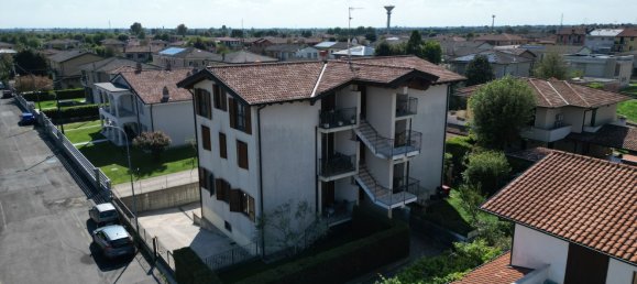 3 Schlafzimmer Wohnung in Comezzano Cizzago, Italy, Nr. 363411 20