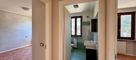 3 Schlafzimmer Wohnung in Comezzano Cizzago, Italy, Nr. 363411 12