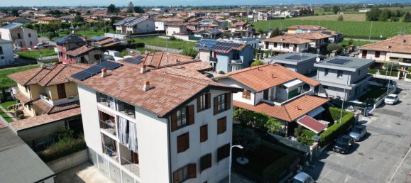 3 Schlafzimmer Wohnung in Comezzano Cizzago, Italy, Nr. 363411 21