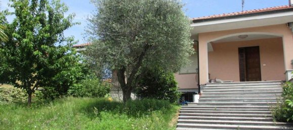 Villa de 7 dormitorios en Castellamonte, Italy No. 327694 5