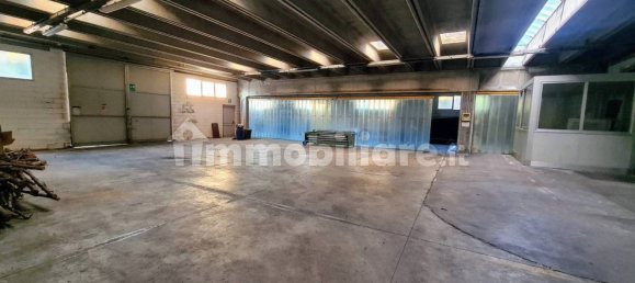 5-Zimmer Lagerhaus in Golasecca, Italy, Nr. 78136 26