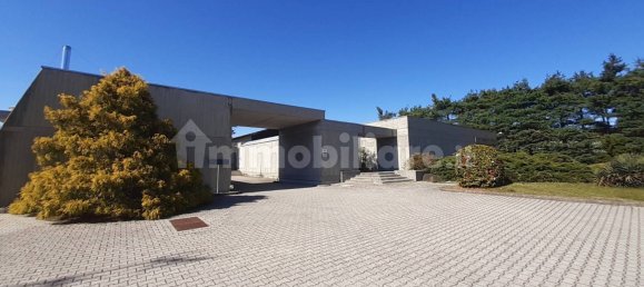 5-Zimmer Lagerhaus in Golasecca, Italy, Nr. 78136 3