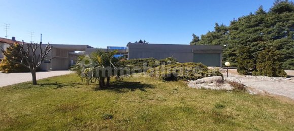 5-Zimmer Lagerhaus in Golasecca, Italy, Nr. 78136 16