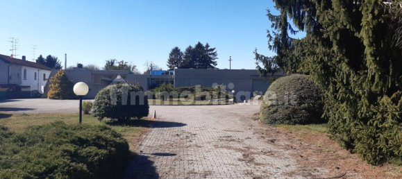 5-Zimmer Lagerhaus in Golasecca, Italy, Nr. 78136 23