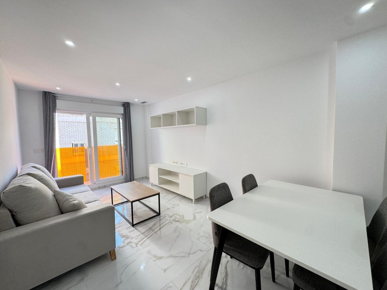 2 bedrooms Apartment in Torrevieja, Spain No. 284211