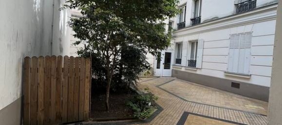1 bedroom Apartment in Paris, France No. 333303 10