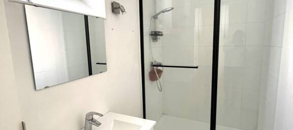 1 bedroom Apartment in Paris, France No. 333303 7